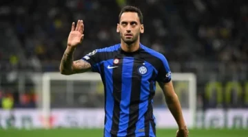 جالطة سراي يسعى لضم تشالهان أوغلو ويحتفي بنجاحات أوسيمين